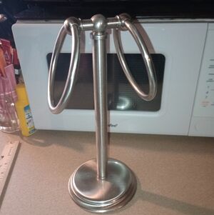 Elegant Silver DoubleTowel Holder